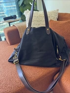 Cuyana Black Weekender Tote